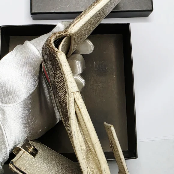 AUTHENTIC GUCCI GC CANVAS SHERRY LINE BIFOLD WALLET - Picture 7 of 9